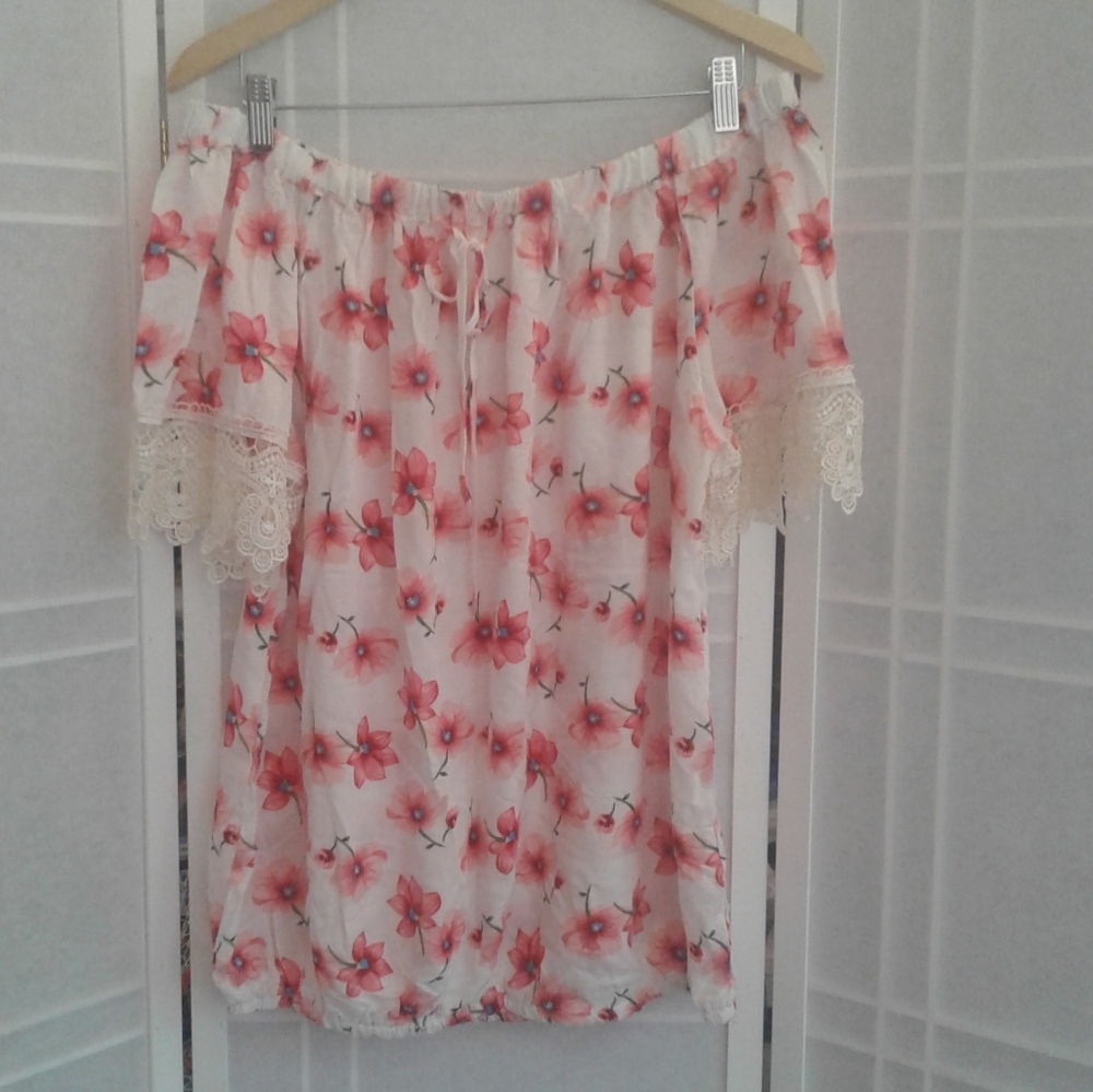Bailey + Chloe off shoulder white floral top